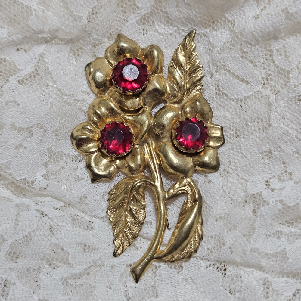 Vintage Gold-Plated Brass Floral Bouquet Pin Brooch